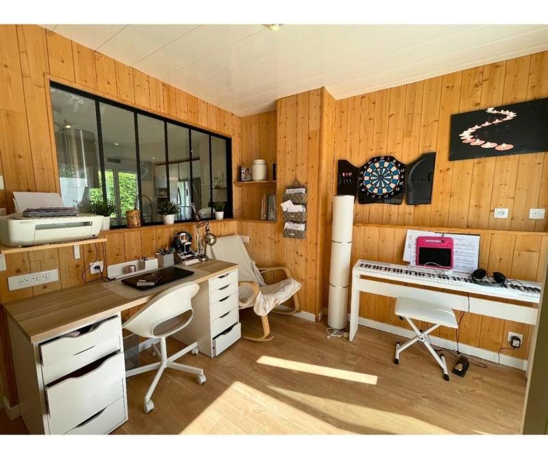 Maison - 182 m² - 10 pièces