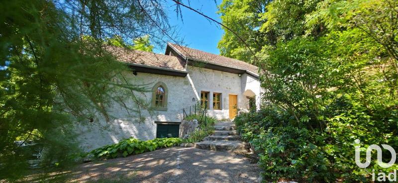 Maison - 257 m² - 9 pièces