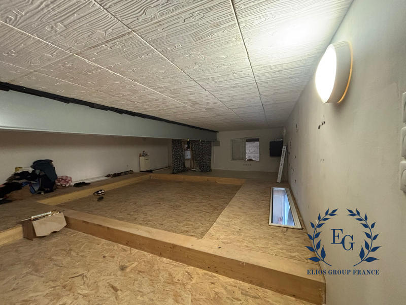 Local commercial - 720 m²