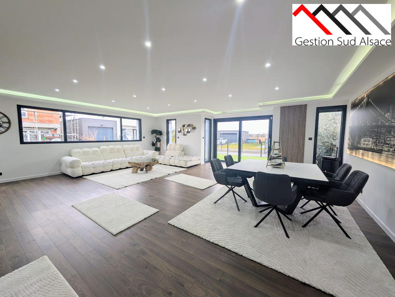 Villa - 236 m² - 7 pièces