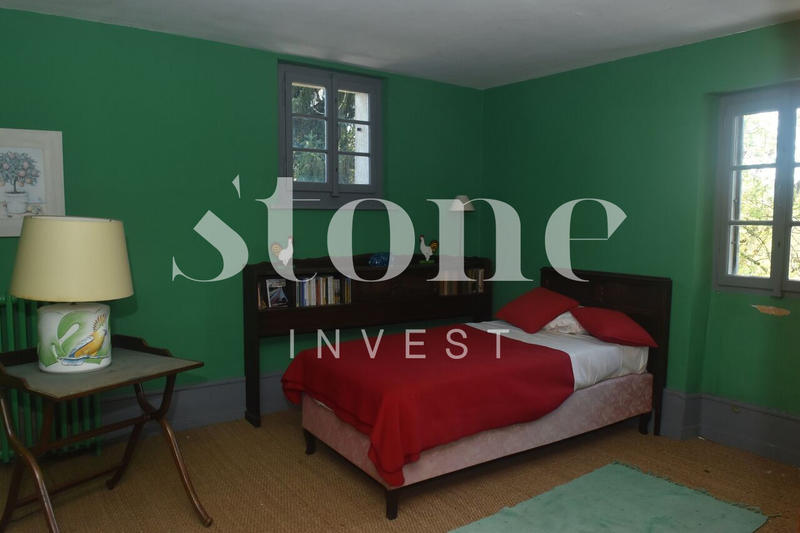 Maison - 409 m² - 12 pièces