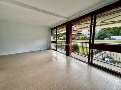 Appartement - 88 m² - 5 pièces