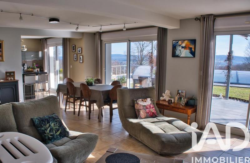 Maison - 150 m² - 8 pièces