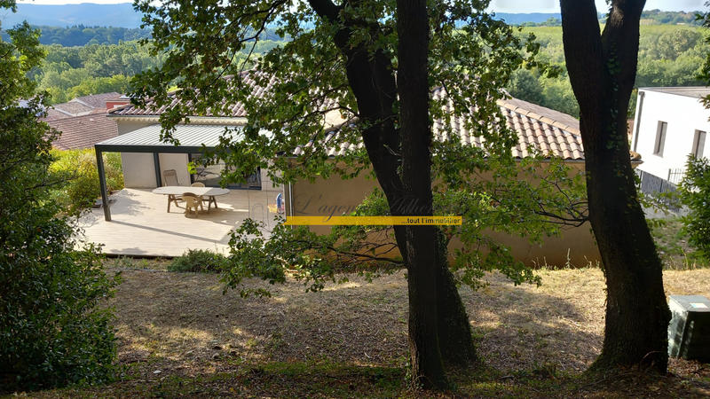 Maison - 201 m² - 7 pièces