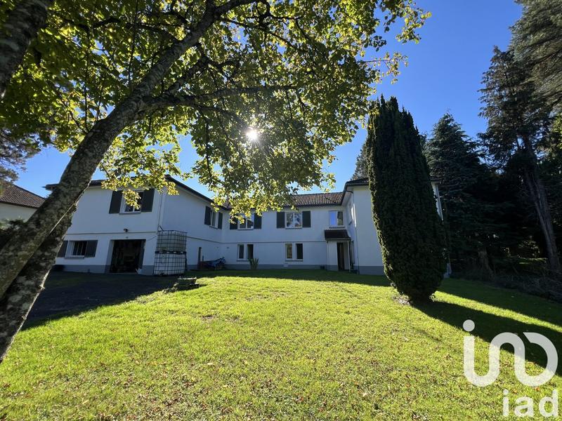 Maison - 361 m² - 12 pièces