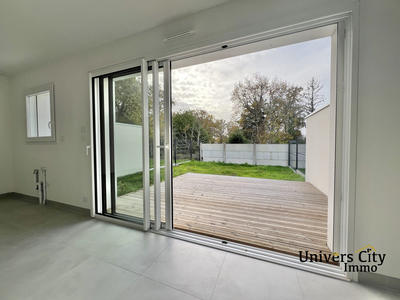 Maison contemporaine - 94 m² - 4 pièces