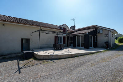 Maison de village - 118 m² - 6 pièces