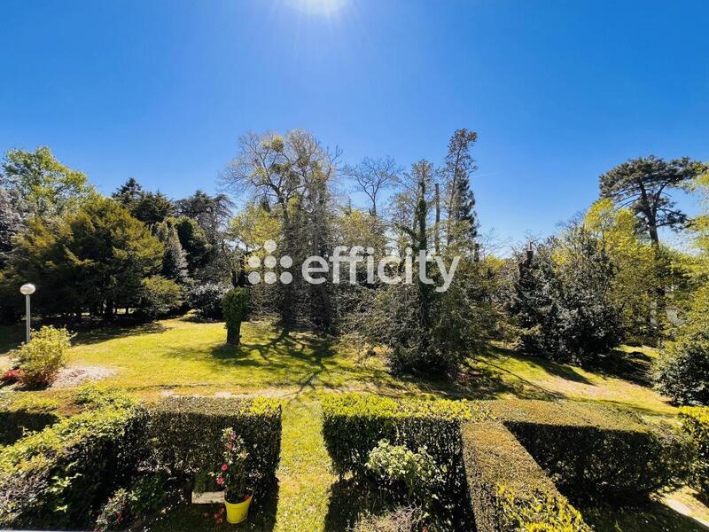 Appartement - 95 m² - 3 pièces