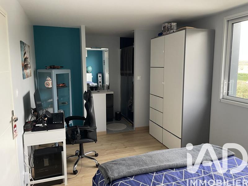 Maison - 186 m² - 9 pièces