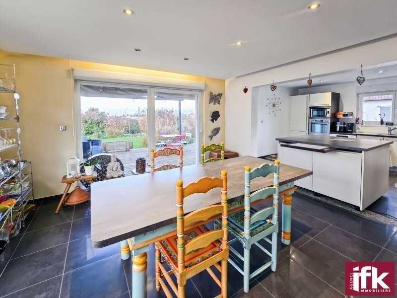 Maison - 156 m² - 5 pièces