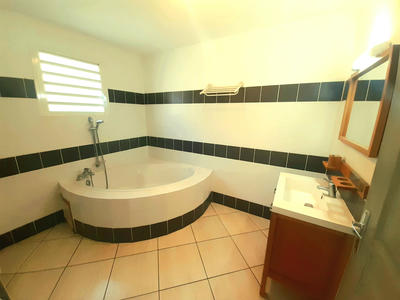 Villa - 102 m² - 6 pièces