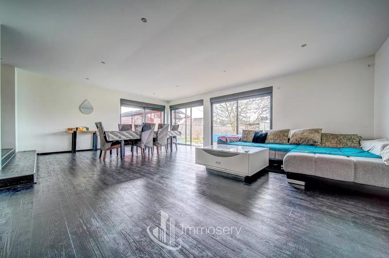 Maison - 135 m² - 6 pièces