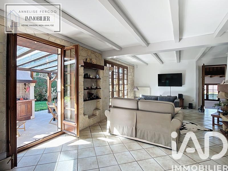 Maison - 167 m² - 8 pièces