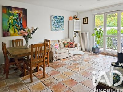 Appartement - 82 m² - 4 pièces