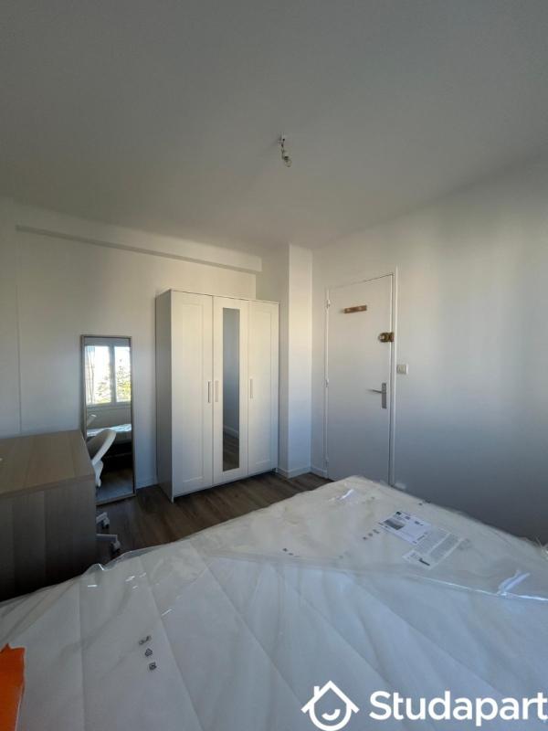 Chambre - 10 m² - 1 pièce