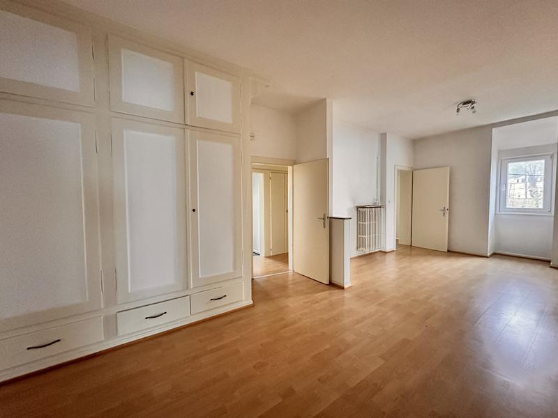 Appartement - 90 m² - 5 pièces