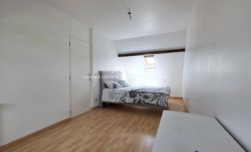 Maison - 189 m² - 8 pièces