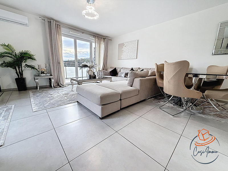 Appartement - 81 m² - 4 pièces