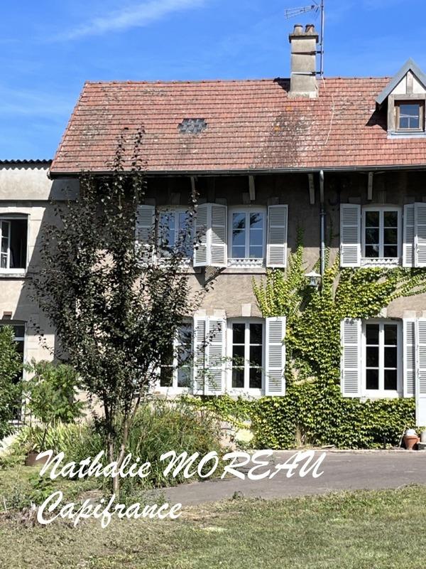 Maison de maîtres - 600 m² - 16 pièces