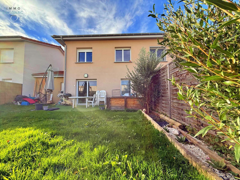 Maison - 85 m² - 4 pièces