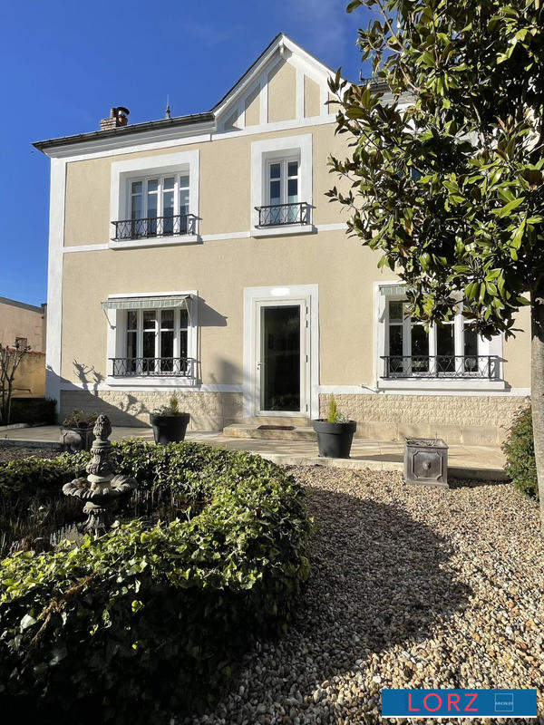 Maison ancienne - 183 m² - 7 pièces