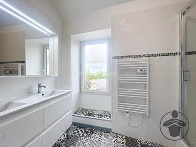 Immeuble - 105 m² - 3 pièces