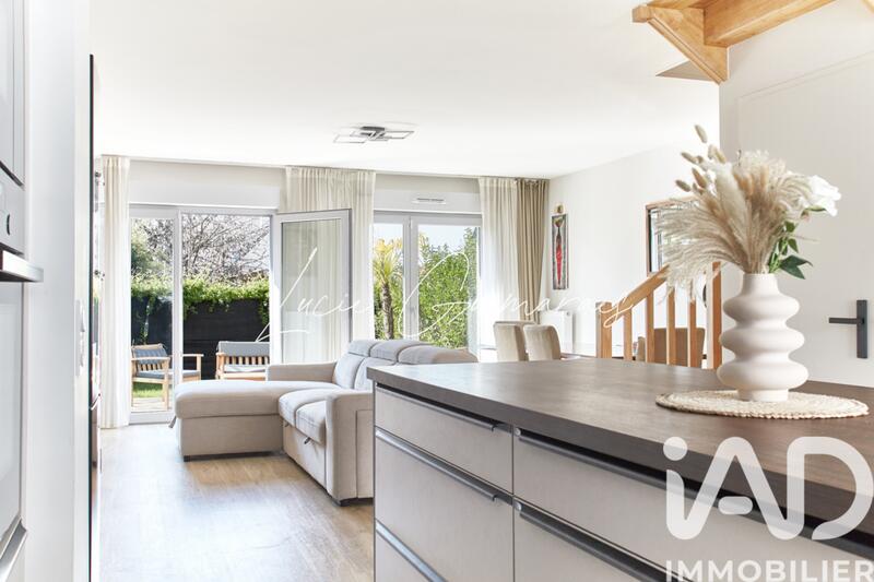 Maison - 87 m² - 5 pièces