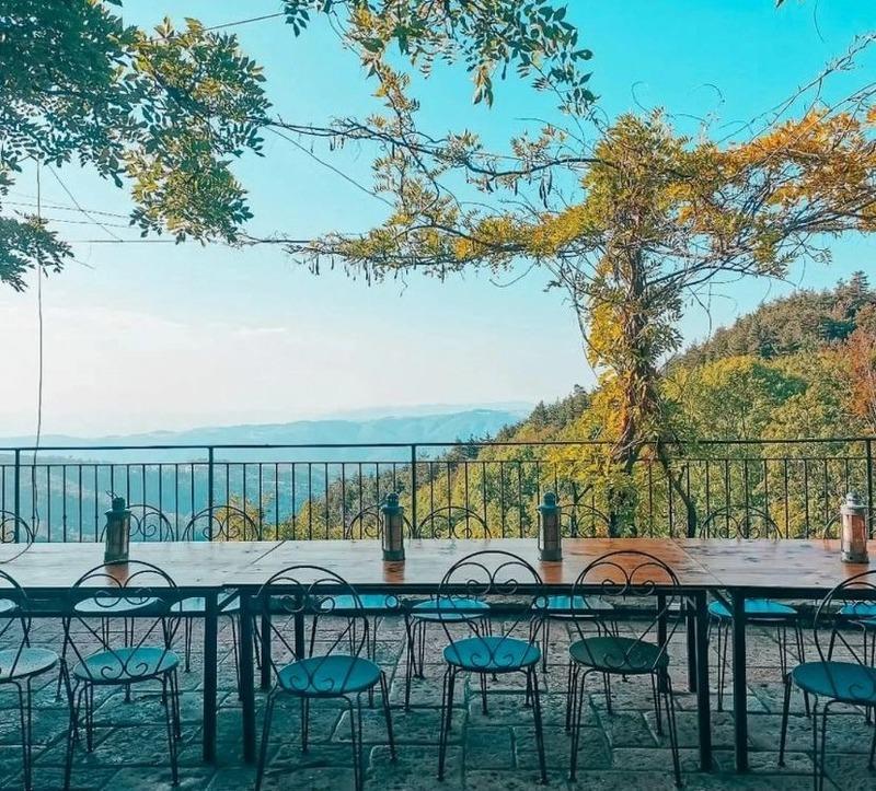 Propriété - 900 m² - 20 pièces