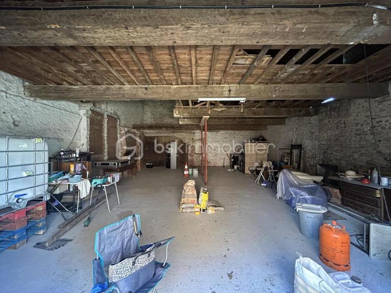 Bureau - 120 m² - 1 pièce