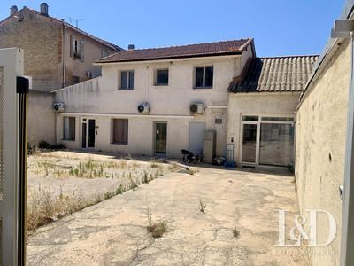 Local commercial - 299 m² - 2 pièces