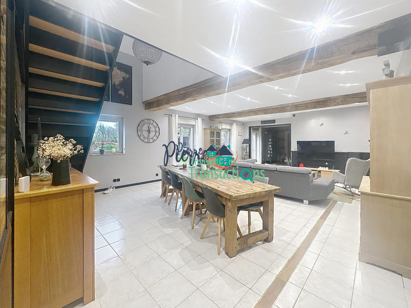 Maison - 191 m² - 6 pièces