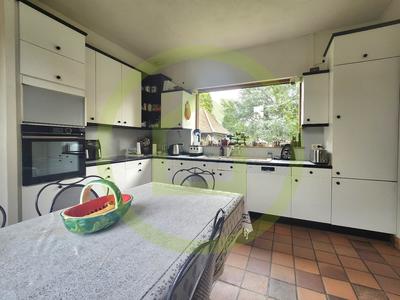 Maison - 218 m² - 6 pièces