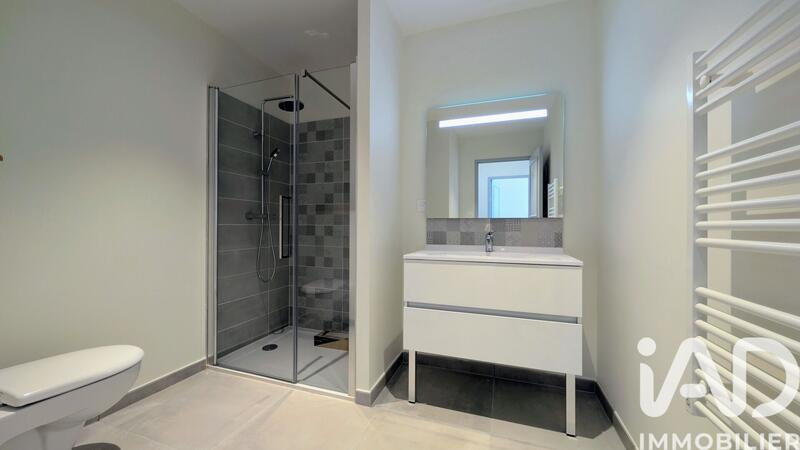 Appartement - 93 m² - 3 pièces