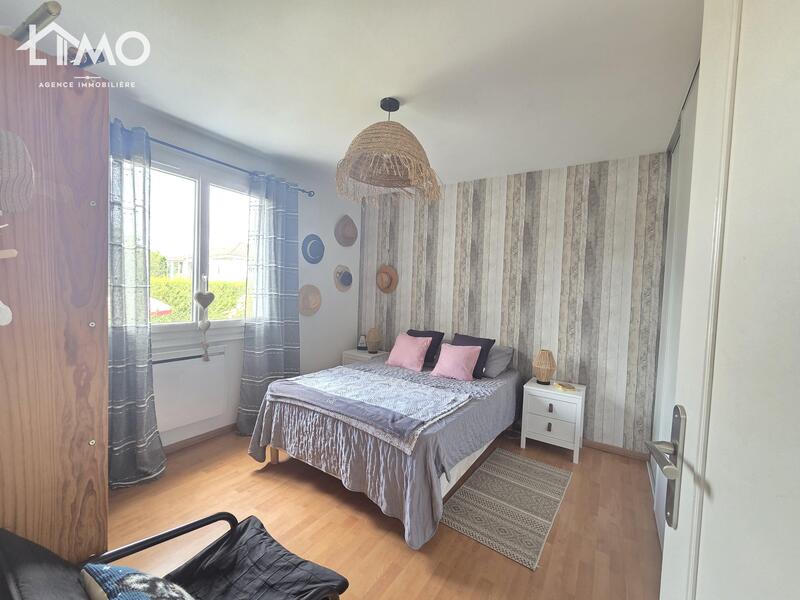 Maison traditionnelle - 108 m² - 6 pièces