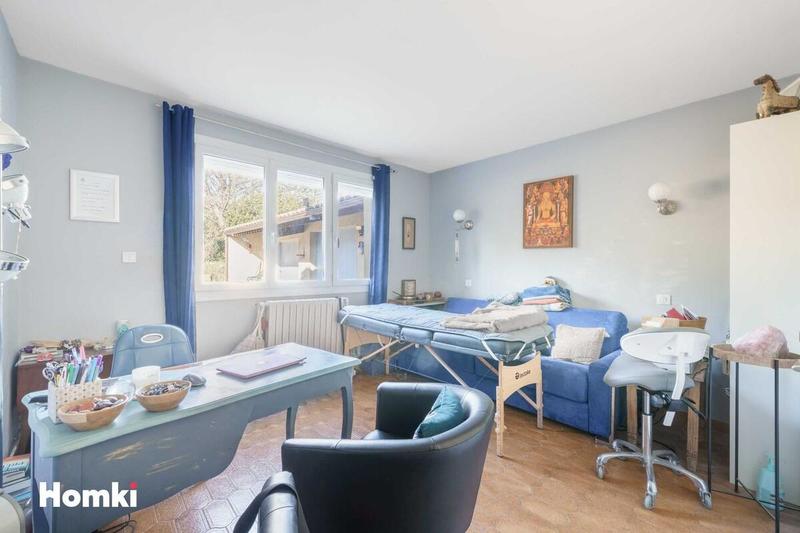 Propriété - 500 m² - 7 pièces