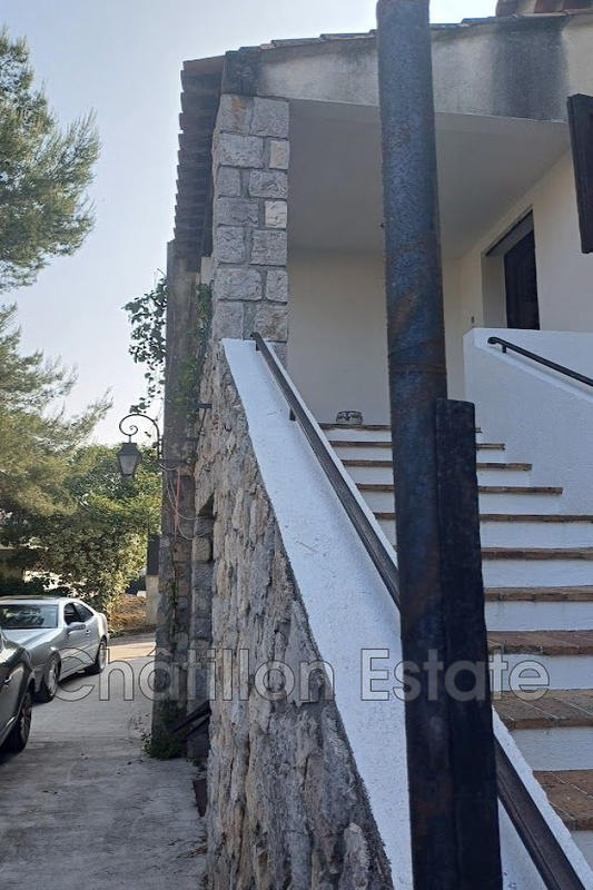 Maison - 236 m² - 8 pièces