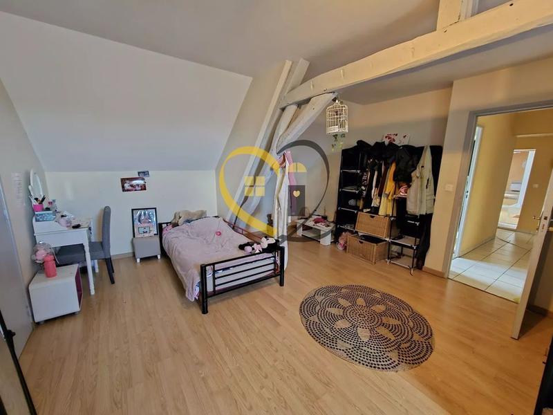 Maison - 185 m² - 6 pièces