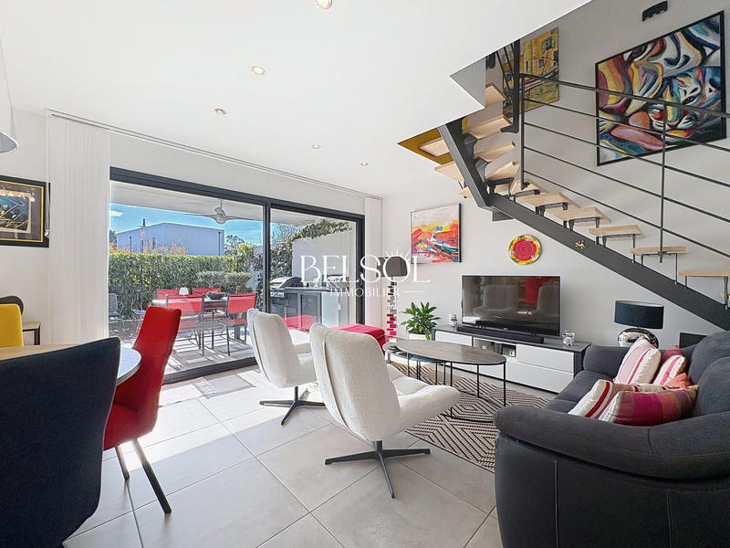 Maison contemporaine - 97 m² - 5 pièces