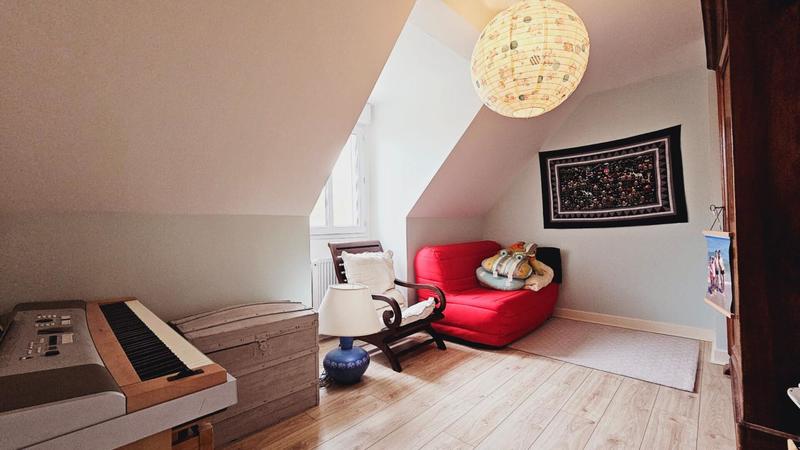 Maison - 147 m² - 6 pièces