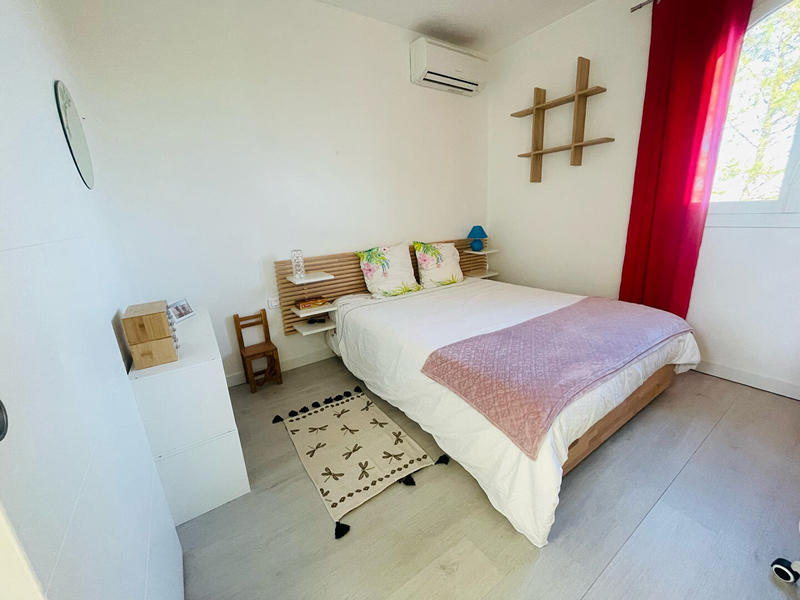 Maison - 219 m² - 7 pièces