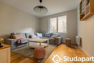 Chambre - 9 m² - 1 pièce