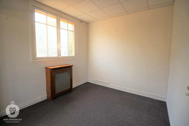 Bureau - 70 m² - 4 pièces