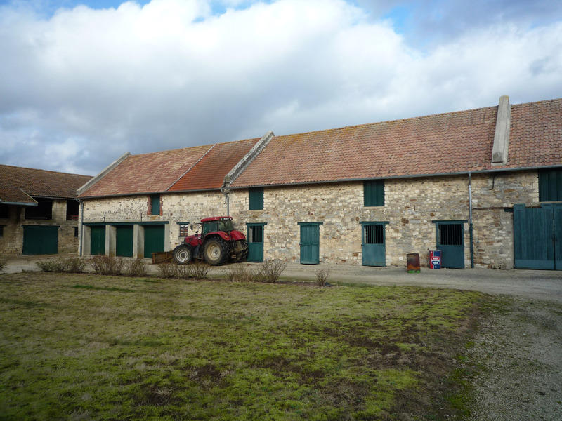 Corps de ferme - 276 m² - 12 pièces