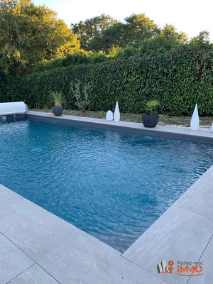 Maison - 301 m² - 8 pièces