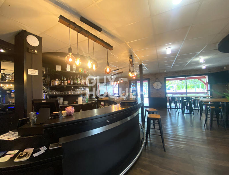 Fonds de commerce - 598 m²