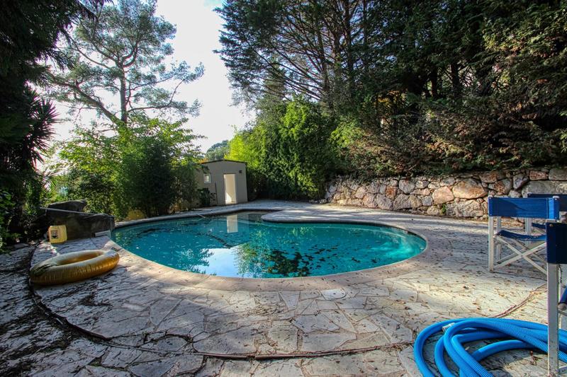 Villa - 215 m² - 5 pièces