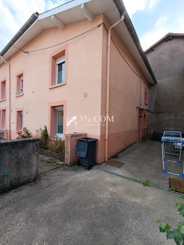 Maison de village - 130 m² - 9 pièces