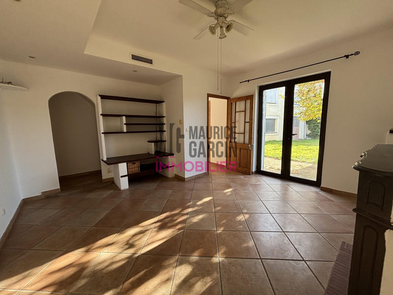 Maison - 202 m² - 7 pièces