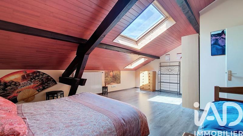 Maison - 313 m² - 9 pièces