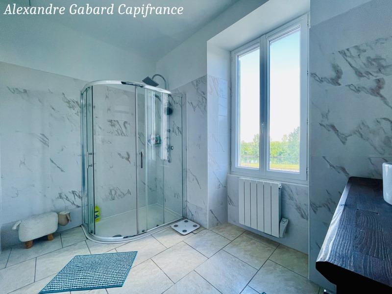 Maison en pierre - 160 m² - 6 pièces